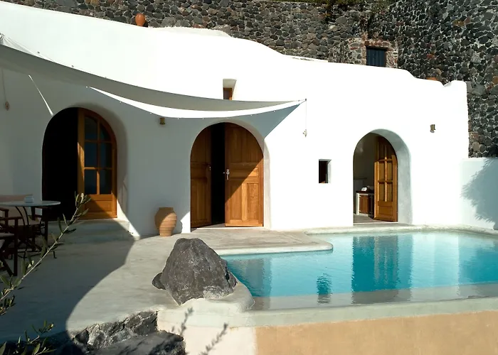 Perivolas Hotel