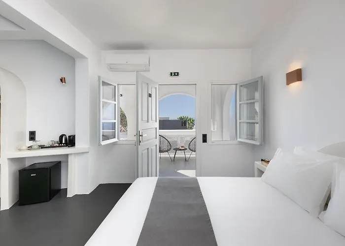 Elios Cave Suites